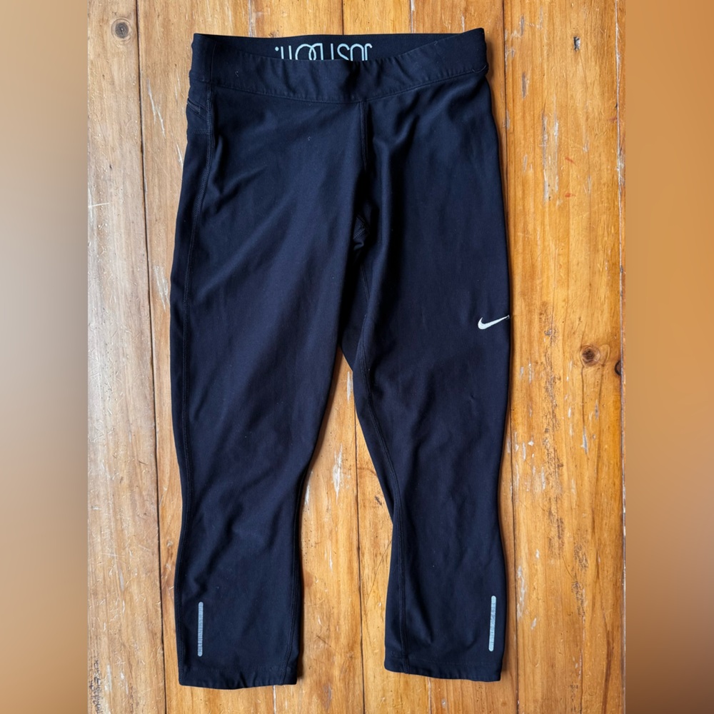 Nike Women’s Black Calf length Dri-Fit Leggings